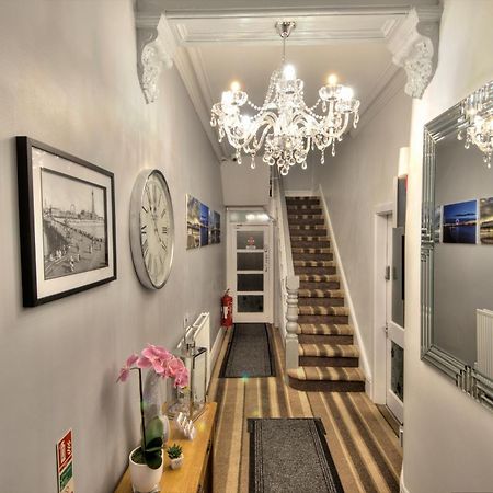 Rossall House , For Families & Couples 블랙풀 외부 사진