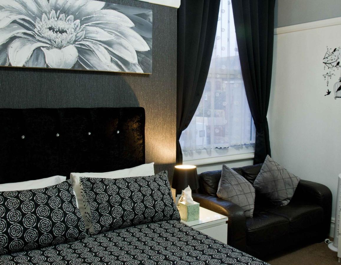 Rossall House , For Families & Couples 블랙풀 외부 사진