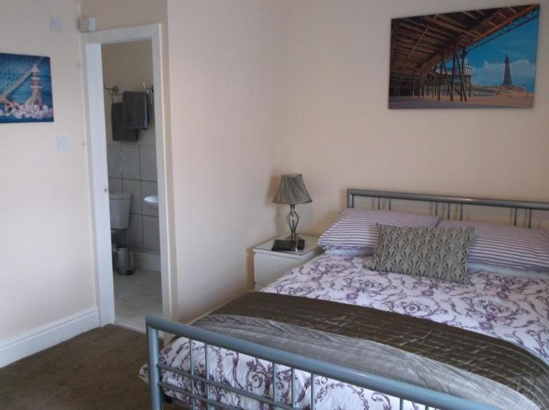 Rossall House , For Families & Couples 블랙풀 외부 사진